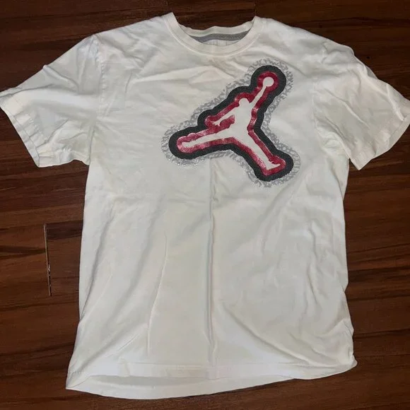 T-shirt - Picture 1 of 2